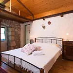 Holiday home Family Friendly House With A Parking Space Sveta Jelena, Opatija - 7729 Martina