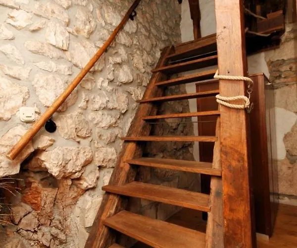 Family Friendly House With A Parking Space Sveta Jelena, Opatija - 7729 Semesterbostad Martina