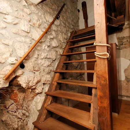 Family Friendly House With A Parking Space Sveta Jelena, Opatija - 7729 Case de vacanță Martina