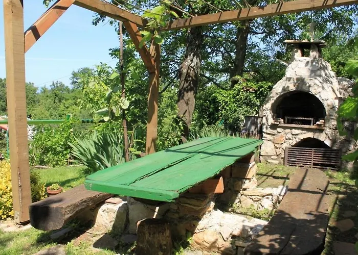 Family Friendly House With A Parking Space Sveta Jelena, Opatija - 7729 Vakantiehuis Martina