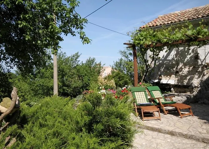 Vakantiehuis Family Friendly House With A Parking Space Sveta Jelena, Opatija - 7729 *